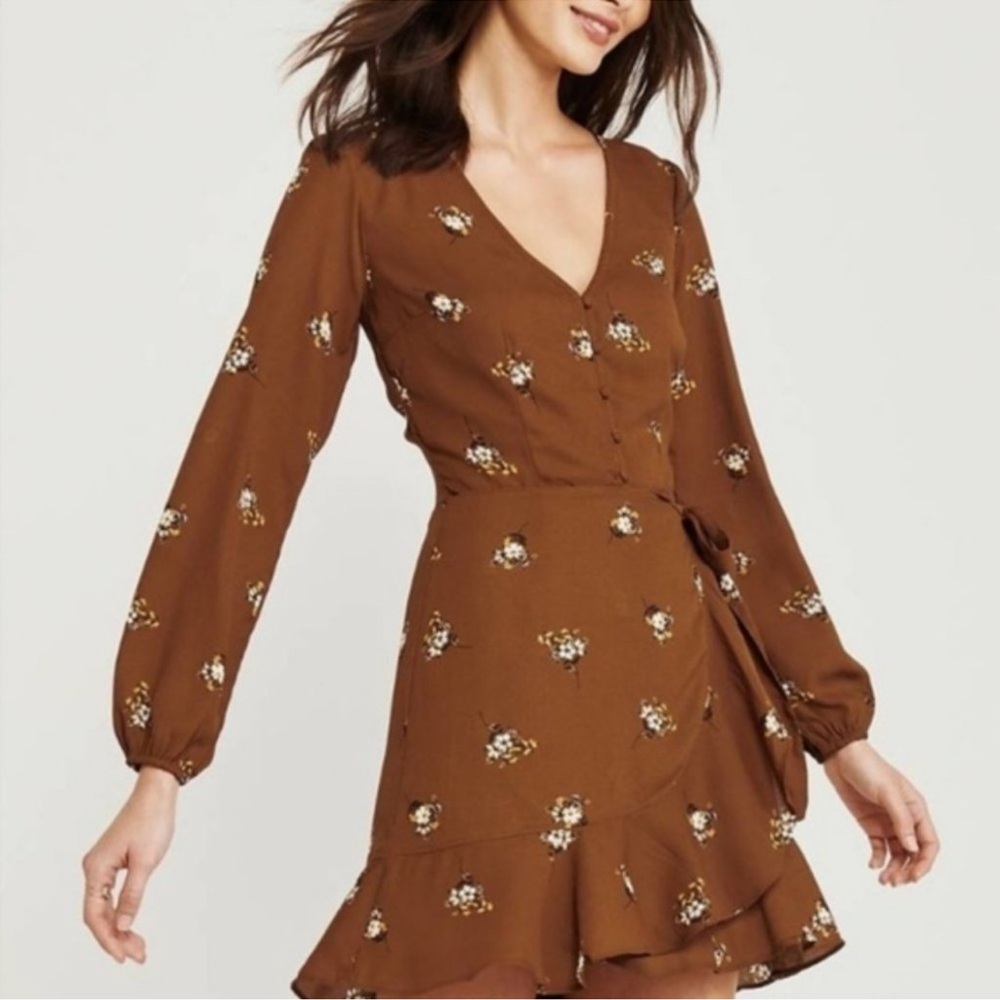 Abercrombie & Fitch - Size XL - Floral Long Sleeve Cinch-Front Dress